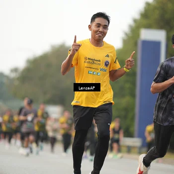 Runner Photo 6202495
