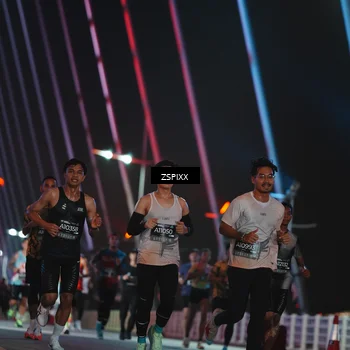 Runner Photo 6202528