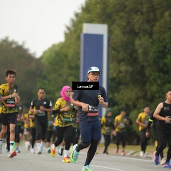 Runner Photo 6202629