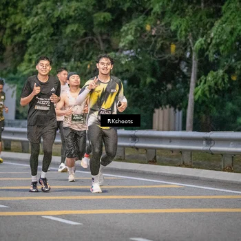 Runner Photo 6202640