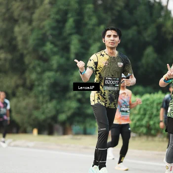 Runner Photo 6202749