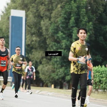 Runner Photo 6202750