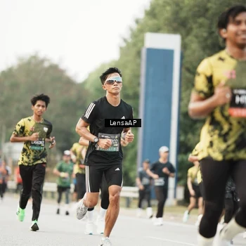 Runner Photo 6202865
