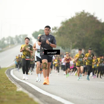 Runner Photo 6202943