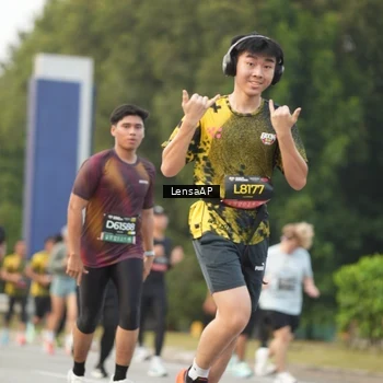 Runner Photo 6203042