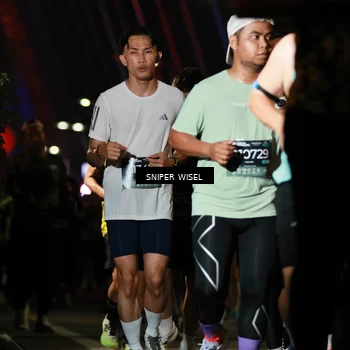 Runner Photo 6203049
