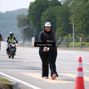 Runner Photo 6203055