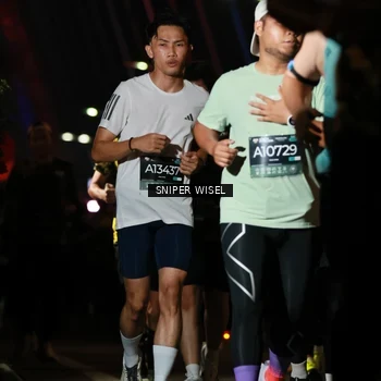 Runner Photo 6203062