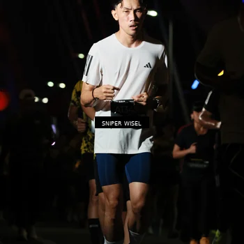 Runner Photo 6203074