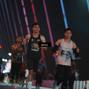 Runner Photo 6203088