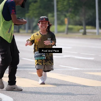 Runner Photo 6203098