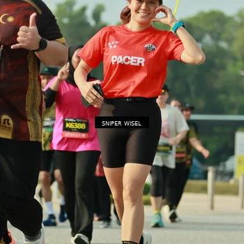 Runner Photo 6203117