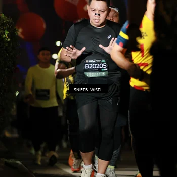 Runner Photo 6203141