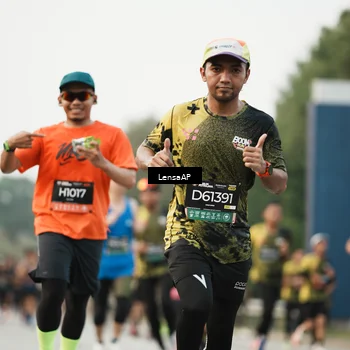 Runner Photo 6203145