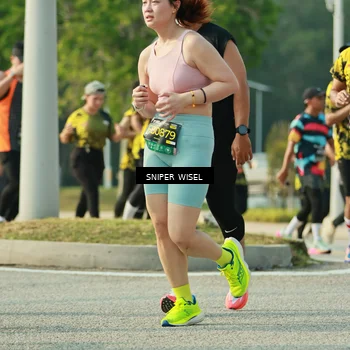 Runner Photo 6203149