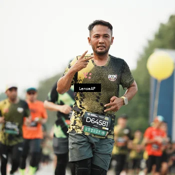 Runner Photo 6203165