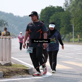 Runner Photo 6203240
