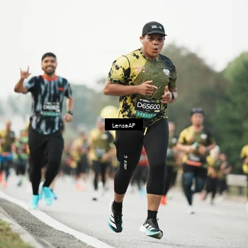 Runner Photo 6203255