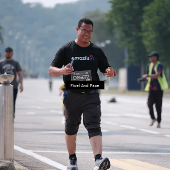 Runner Photo 6203305