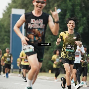 Runner Photo 6203357