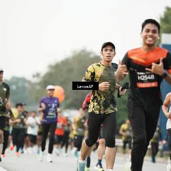Runner Photo 6203574