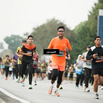 Runner Photo 6203638