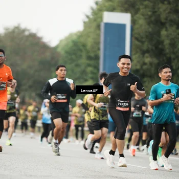 Runner Photo 6203662