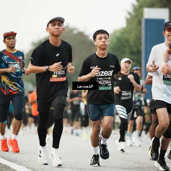 Runner Photo 6203746