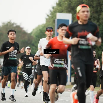 Runner Photo 6203758