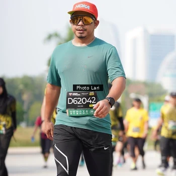 Runner Photo 6203844