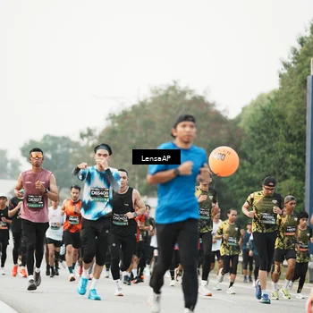 Runner Photo 6203848