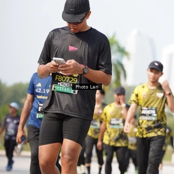 Runner Photo 6203930