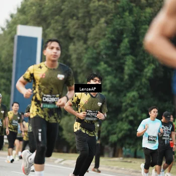 Runner Photo 6203955