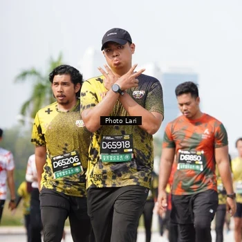 Runner Photo 6203965