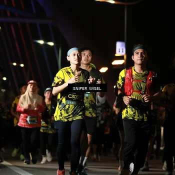Runner Photo 6204005
