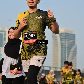 Runner Photo 6204043