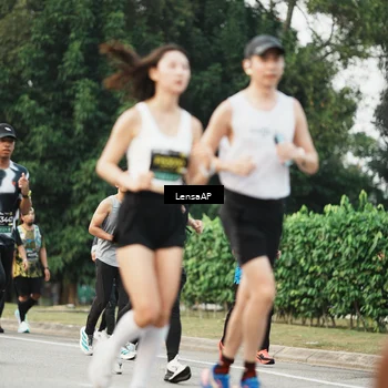 Runner Photo 6204059