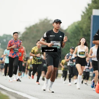 Runner Photo 6204062