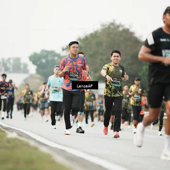Runner Photo 6204064