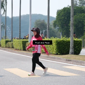Runner Photo 6204076
