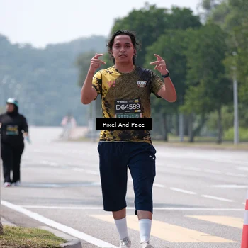 Runner Photo 6204090