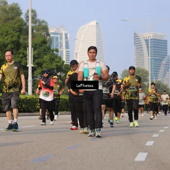 Runner Photo 6204113