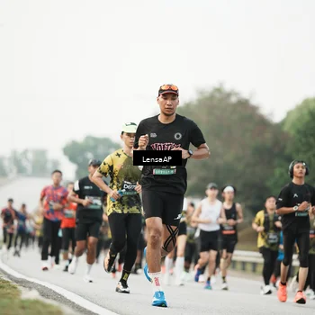 Runner Photo 6204133