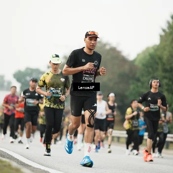 Runner Photo 6204137