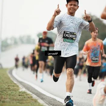 Runner Photo 6204153
