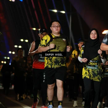 Runner Photo 6204164