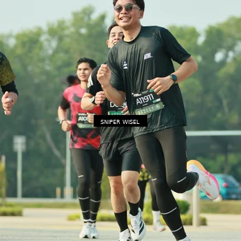 Runner Photo 6204165