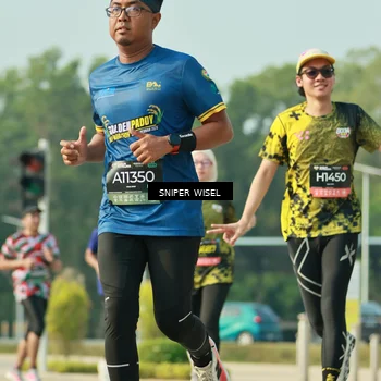 Runner Photo 6204187