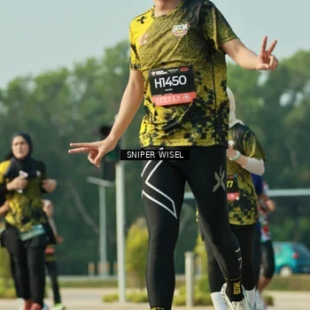 Runner Photo 6204210