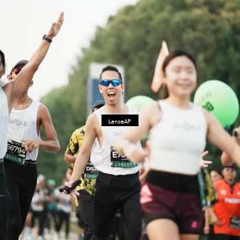 Runner Photo 6204211